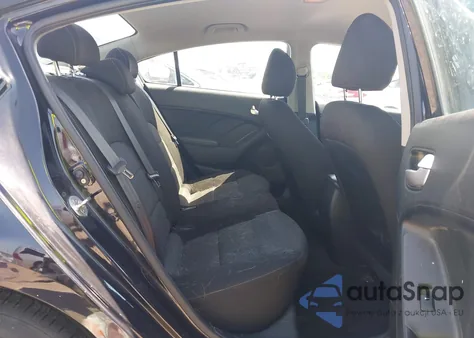 2017 Kia Forte Lx z USA, uszkodzony, nr VIN 3KPFK4A74HE159940